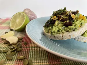 Are rice cakes gluten free?  You bet!  They're also dairy-free and vegan and the perfect blank canvas for almost anything you'd like to create.  I think you'll love these gluten-free rice cakes and may even be inspired to come up with your own.