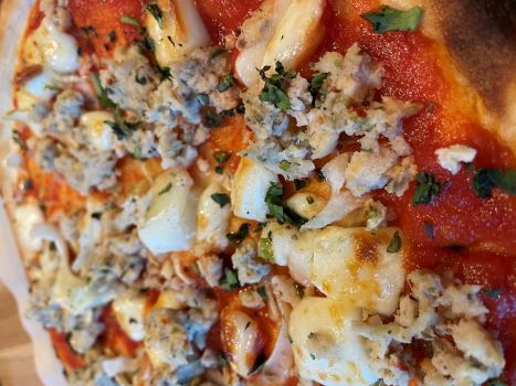 Chicken Sausage Pizza from True Food Kitchen Midtown Tampa