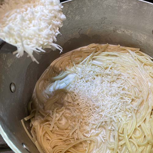 gf-fettucine-alfredo-add-cheese.jpg