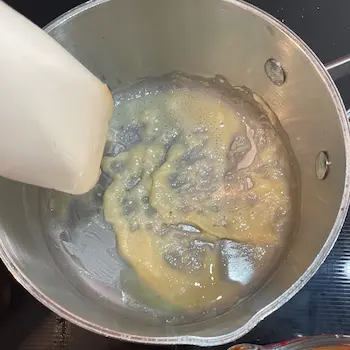 making a roux for gluten-free-gravy