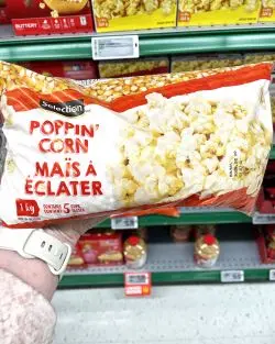 Selection brand popping corn. Selection brand popping corn.